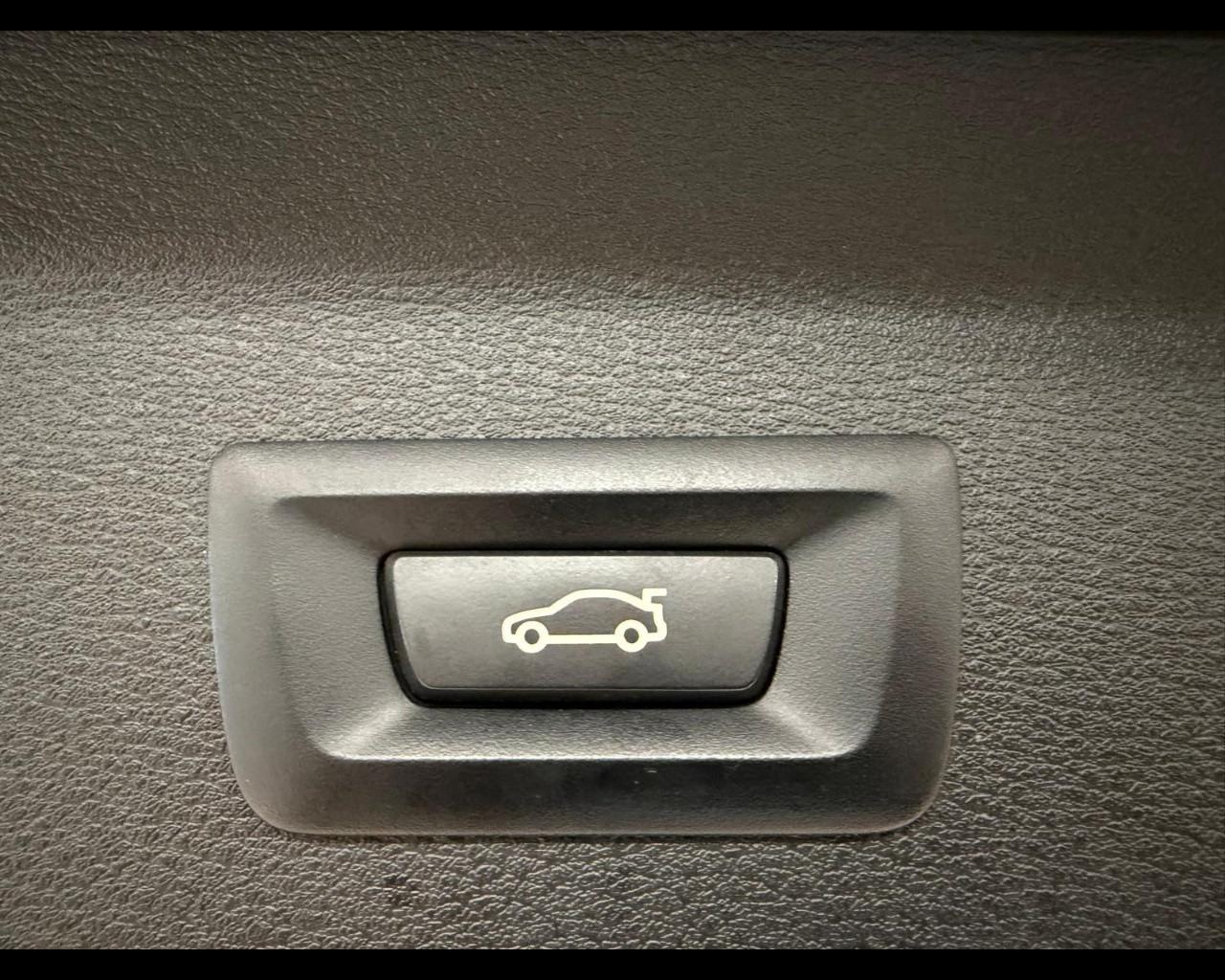 BMW X1 (F48) - X1 sDrive16d Advantage