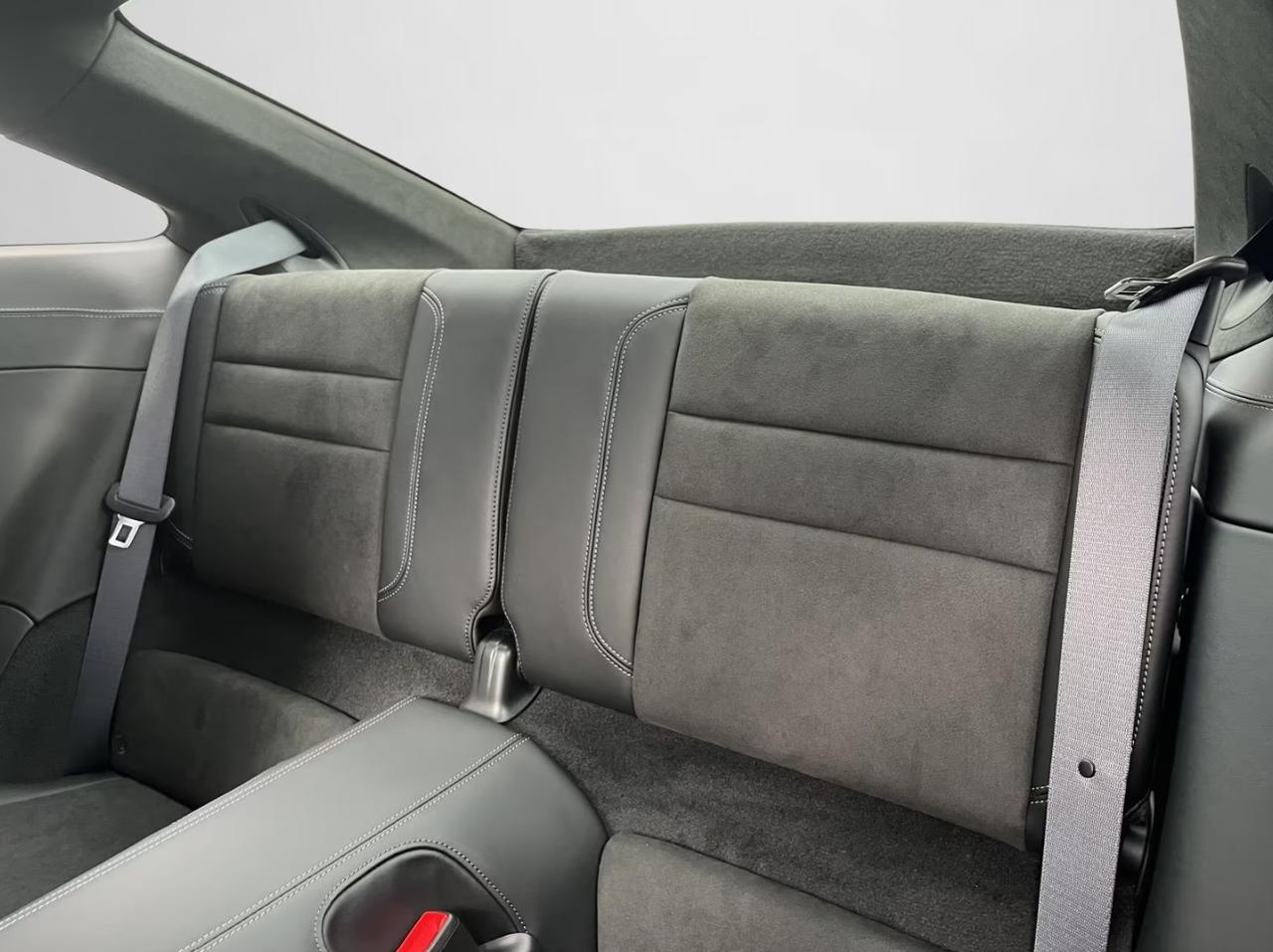 Porsche 911 Coupe 3.6 Carrera GTS Hybrid