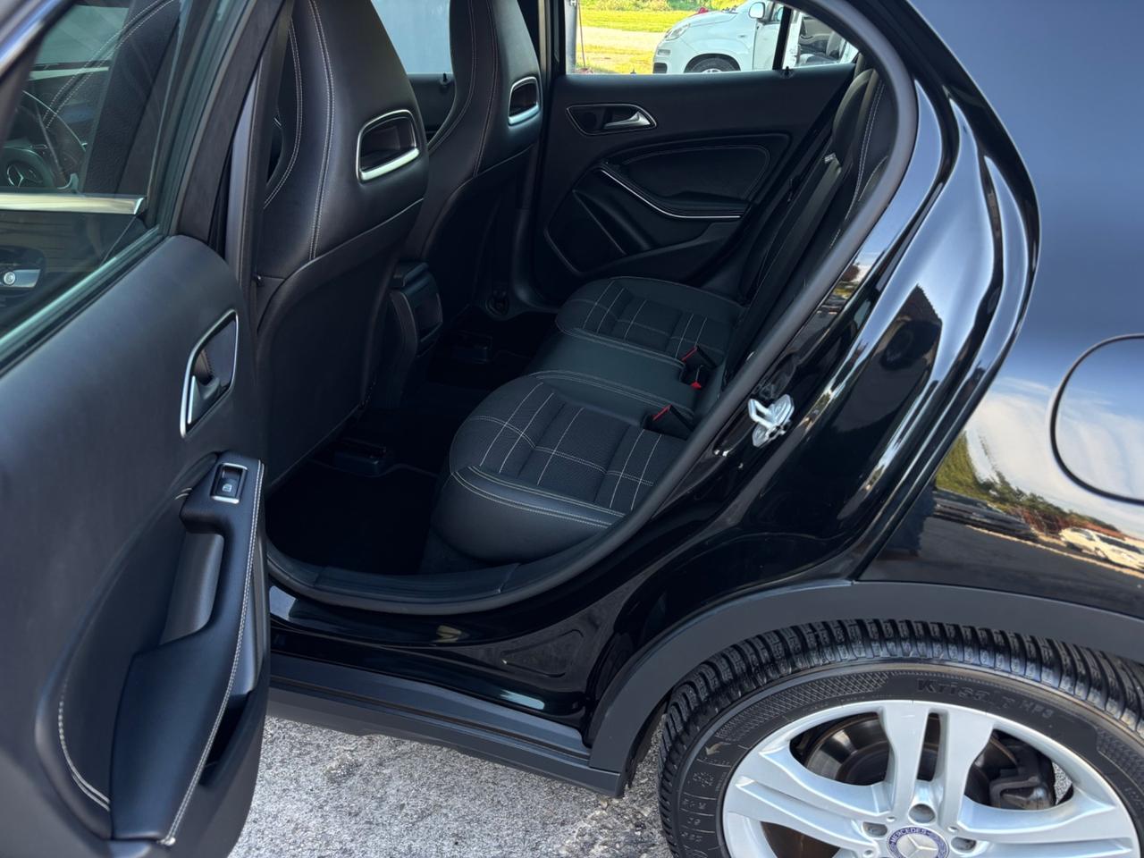 Mercedes-benz GLA 200 d Automatic 4Matic Premium
