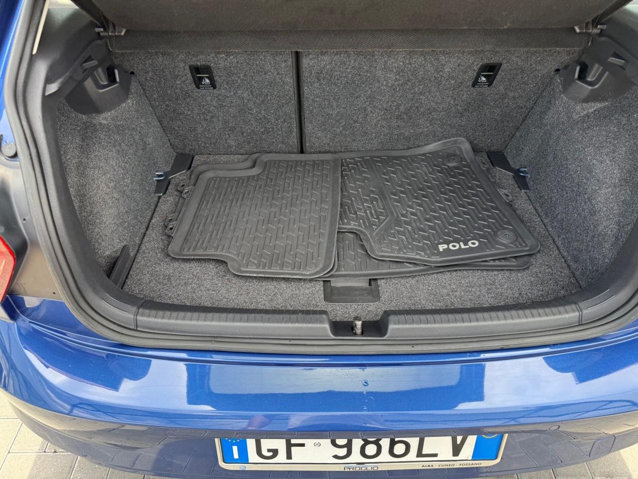 Volkswagen Polo 1.0 TSI R-Line NEOPATENTATI