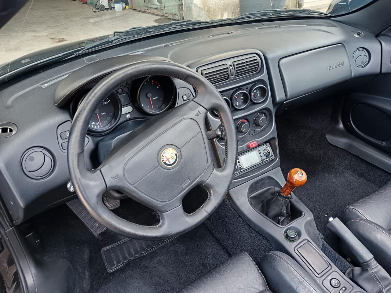 Alfa Romeo GTV Spider 2.0i 16V Twin Spark cat