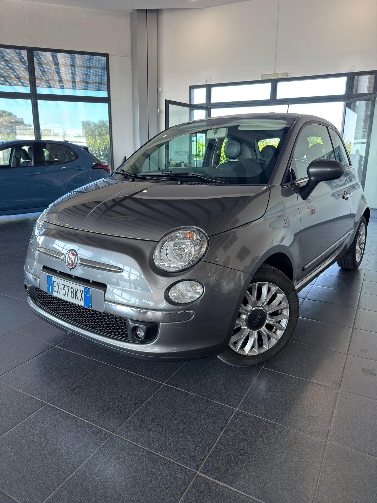 Fiat 500 1.2 Lounge my09" 39000km