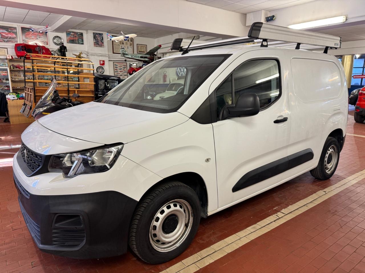 Peugeot Partner PureTech 110 S&S PC Furgone Pro