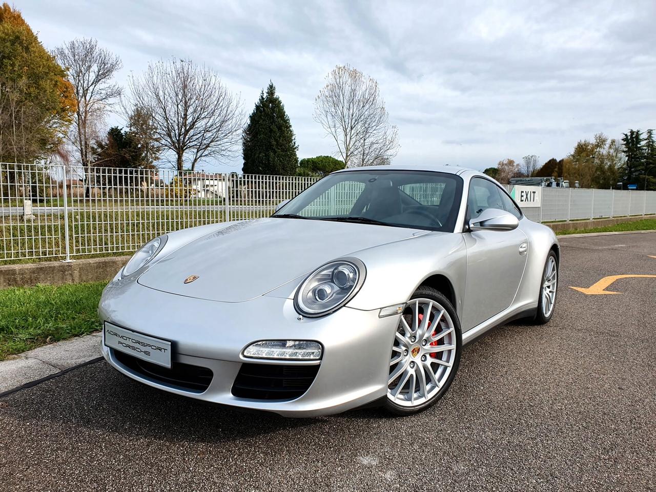Porsche 911 997.2 Carrera 4S Coupé