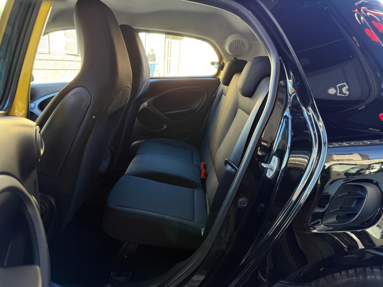 Smart ForFour 70 1.0.