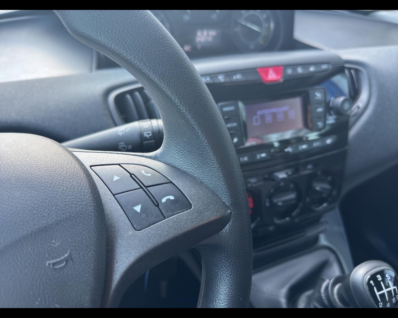 LANCIA Ypsilon 3ª serie - Ypsilon 1.0 FireFly 5 porte S&S Hybrid Si
