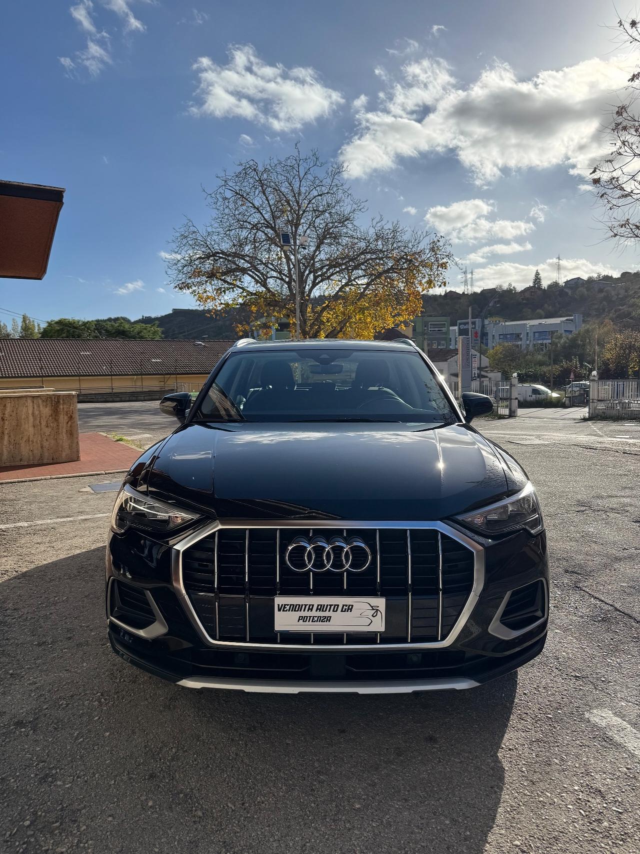 Audi Q3 35 TDI S tronic Business Advanced