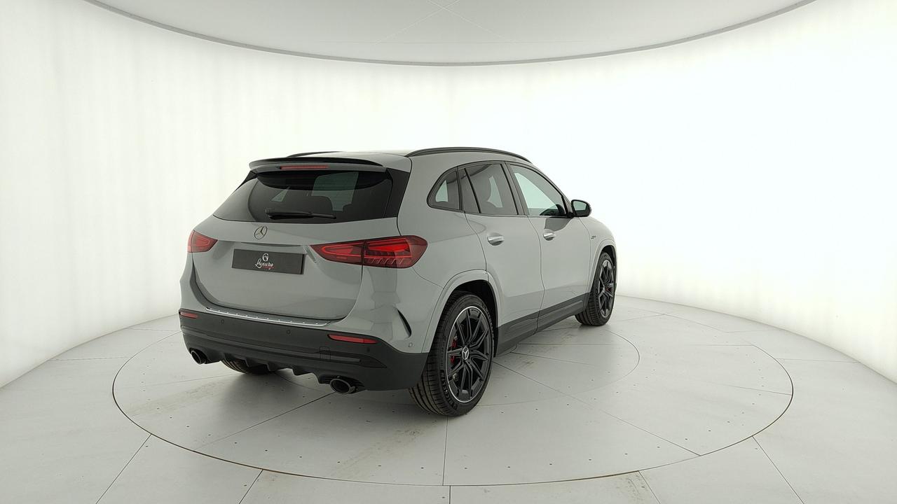 Mercedes-Benz Mercedes-AMG GLA 35 4MATIC