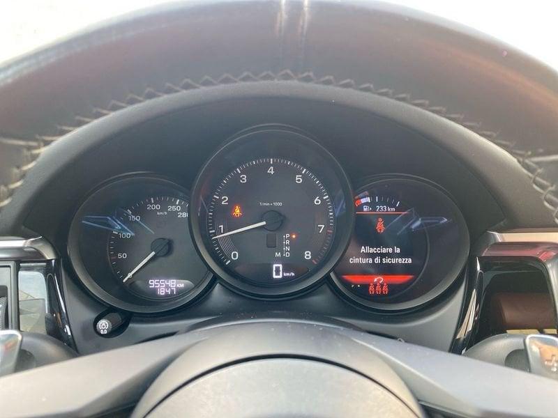Porsche Macan 2.0 265cv pdk