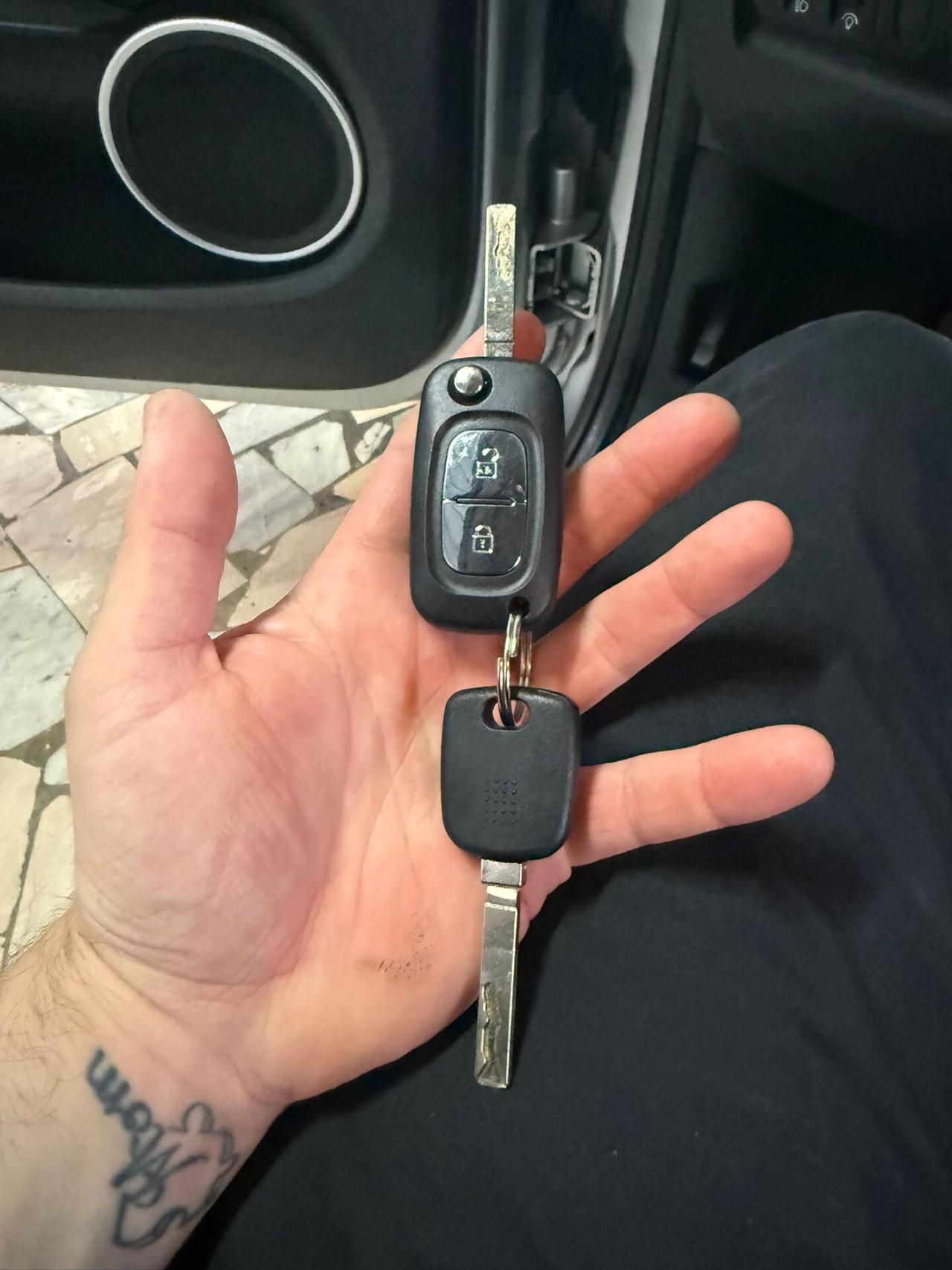 Renault Clio 1.2 16V 5 porte GPL 2010