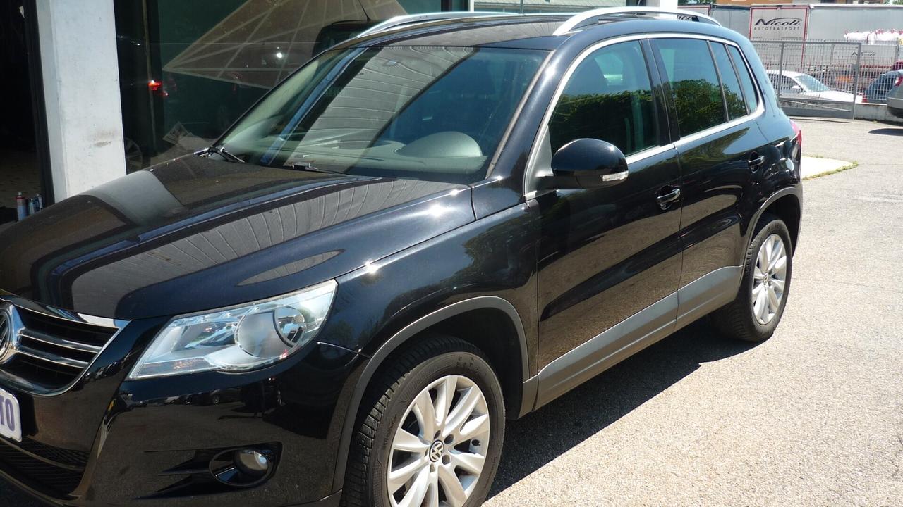 Volkswagen Tiguan 2.0 TDI DPF 4MOTION DSG Sport & Style