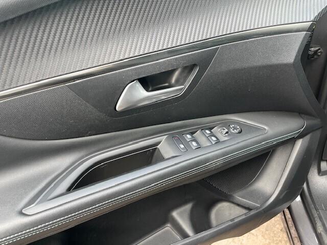 Peugeot 3008 PELLE TELECAMERA 130CV SENS IVA ESP