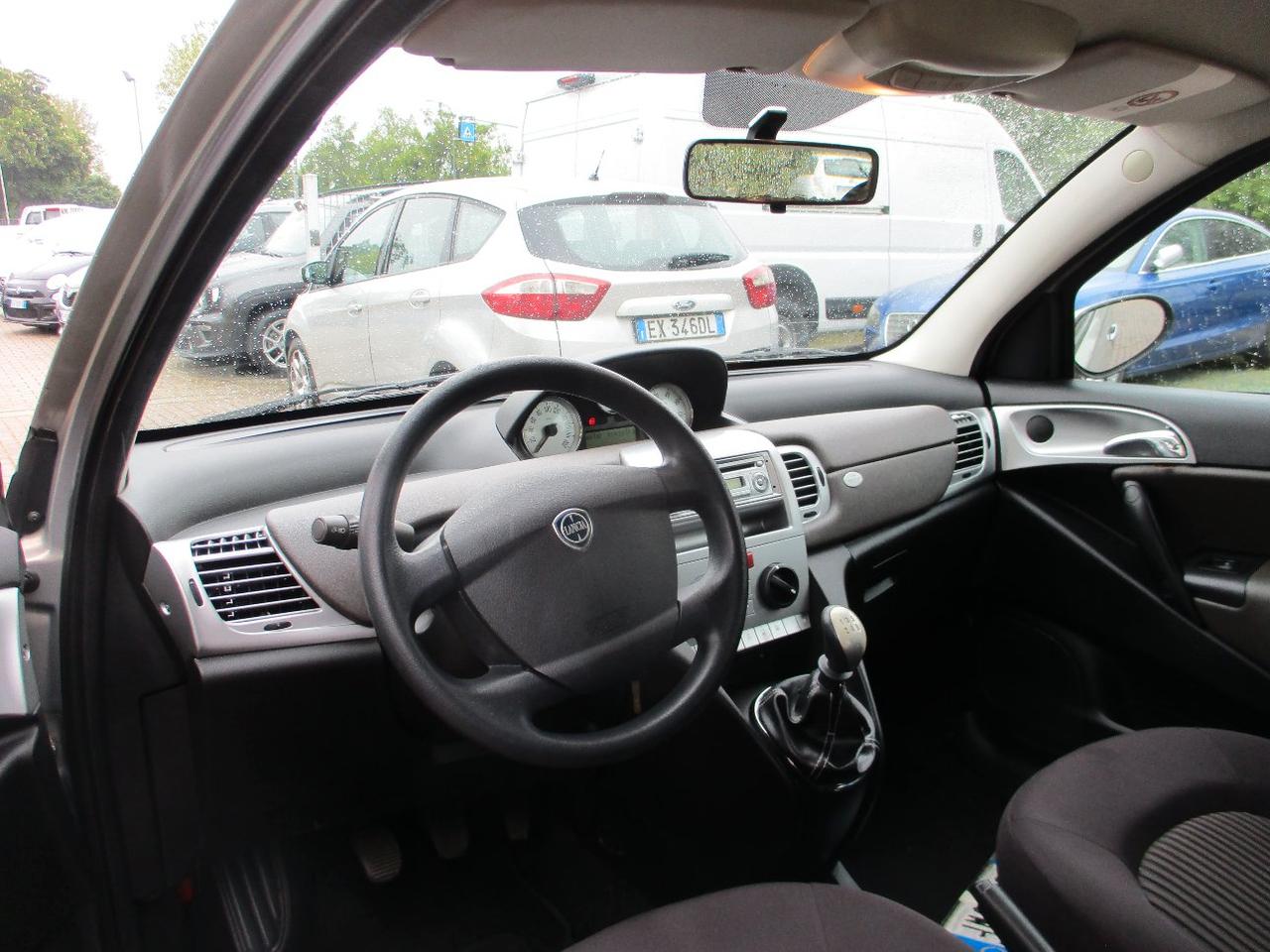 Lancia Ypsilon 3 Porte Ypsilon 1.2 8v Oro Plus OK NEOPAT.