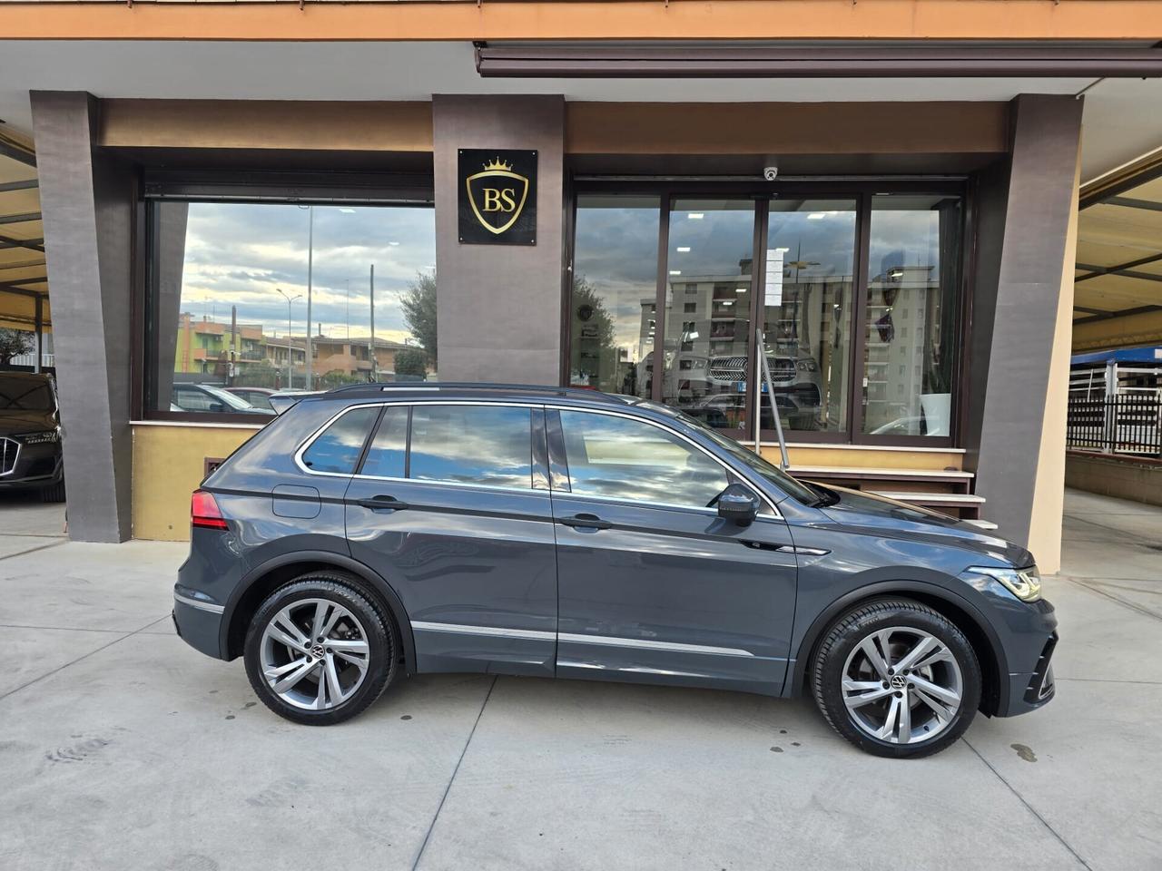 Volkswagen Tiguan 2.0 TDI 150 CV SCR DSG R-Line