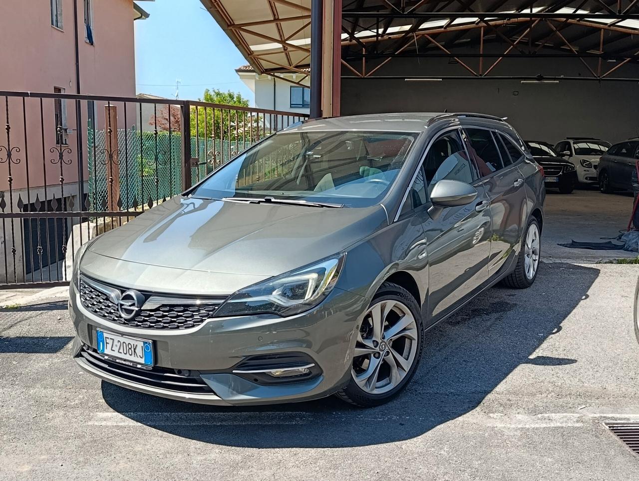 Opel Astra 1.5 CDTI 122 CV S&S Sports Tourer Ultimate