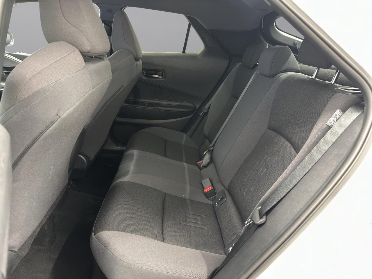 Toyota C-HR 1.8 hv Trend fwd e-cvt