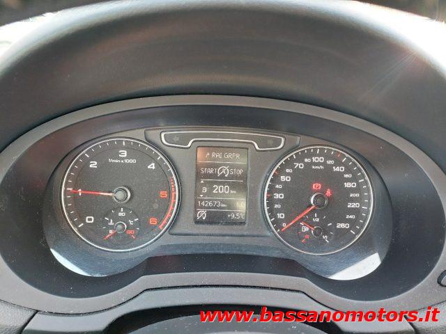 AUDI Q3 2.0 TDI quattro S tronic S Line