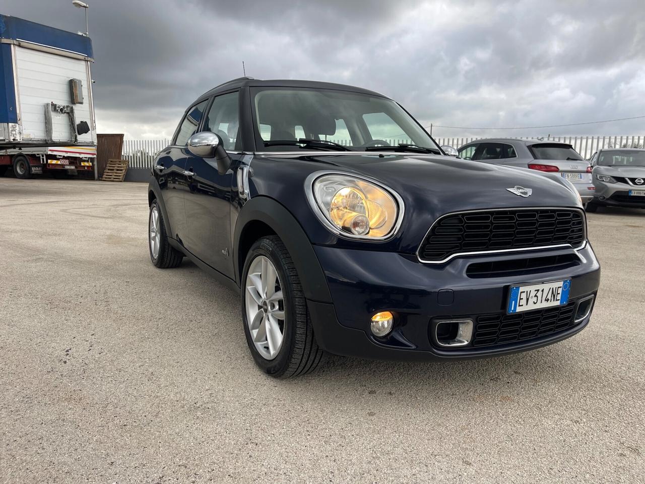 MINI COUNTRYMAN 2.0 SD 143 ALL4x4 COOPER S MY14