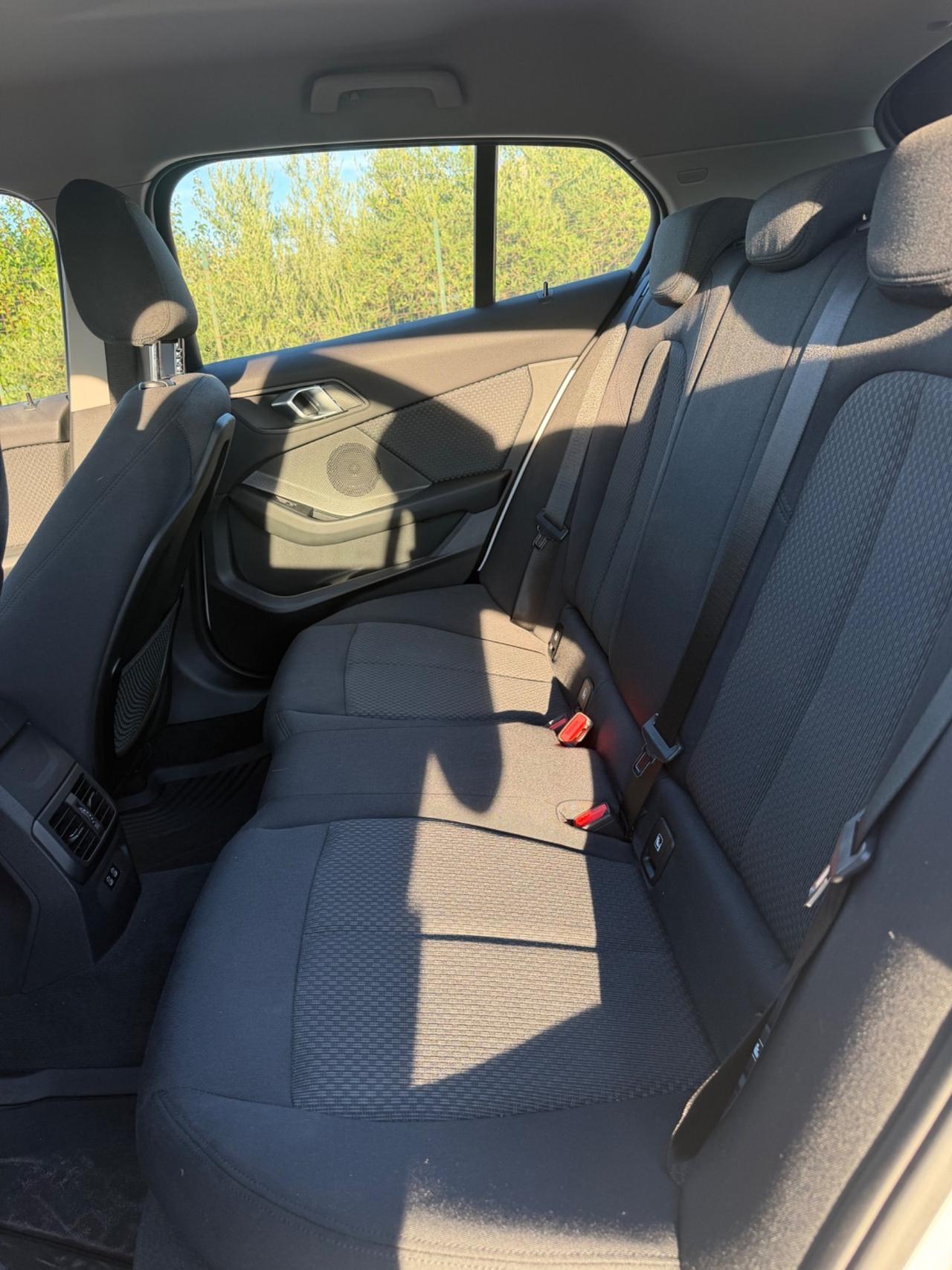 Bmw 118 118i 5p. Advantage