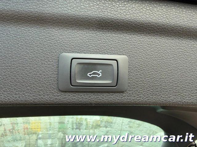 AUDI Q3 SPB 40 TDI quattro S tronic Business Plus Advance