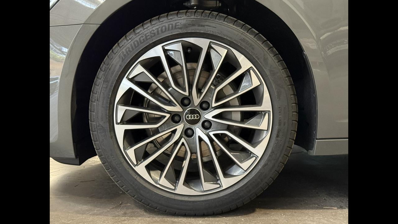 Audi Audi A6 Avant Business Advanced 40 TDI 150(204) kW(CV) S tronic