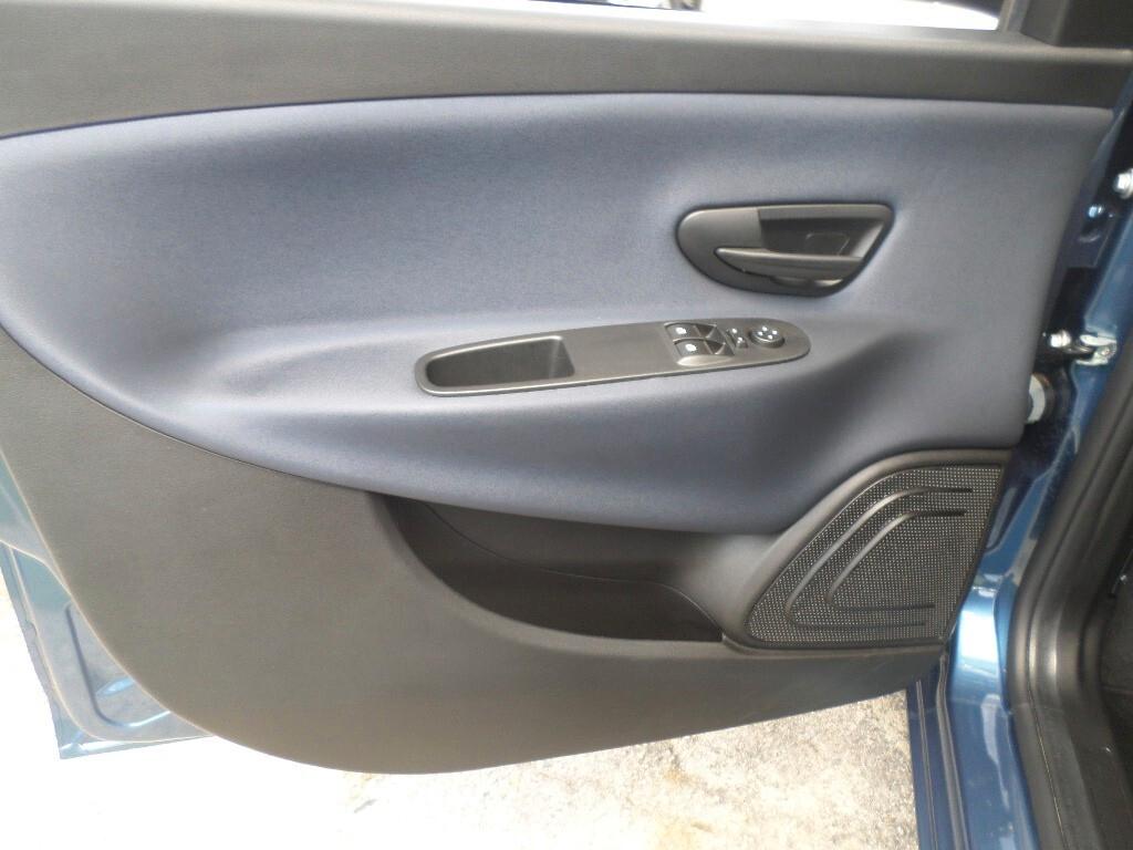 Lancia Ypsilon 1.0 FireFly 5 porte S&S Hybrid Gold Plus