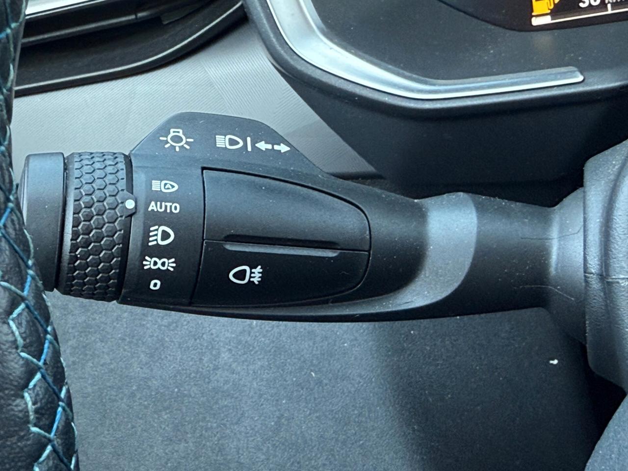 Lynk & Co 01 1.5 TD PHEV