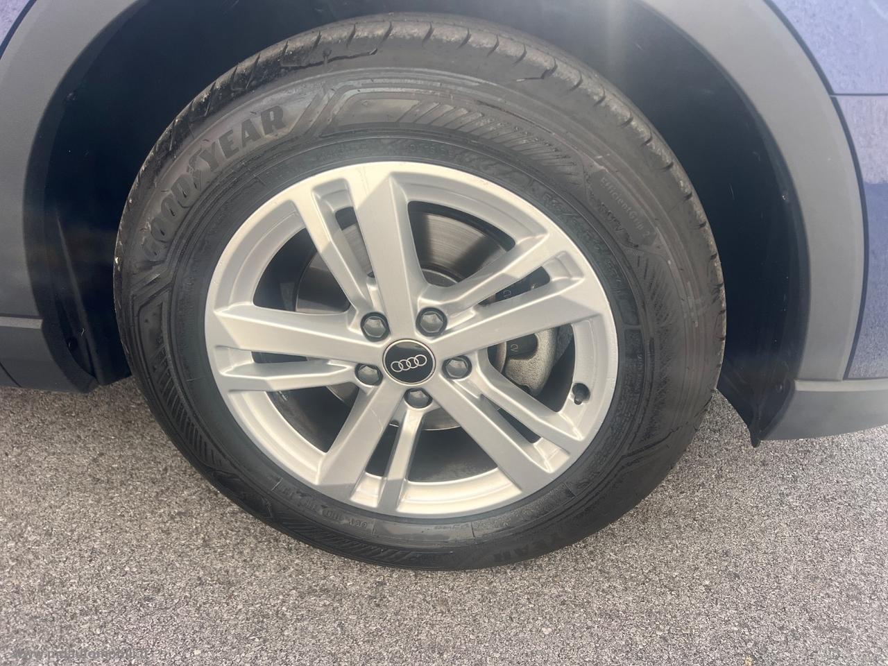 AUDI Q3 35 TDI S tronic Business IVA ESPOSTA