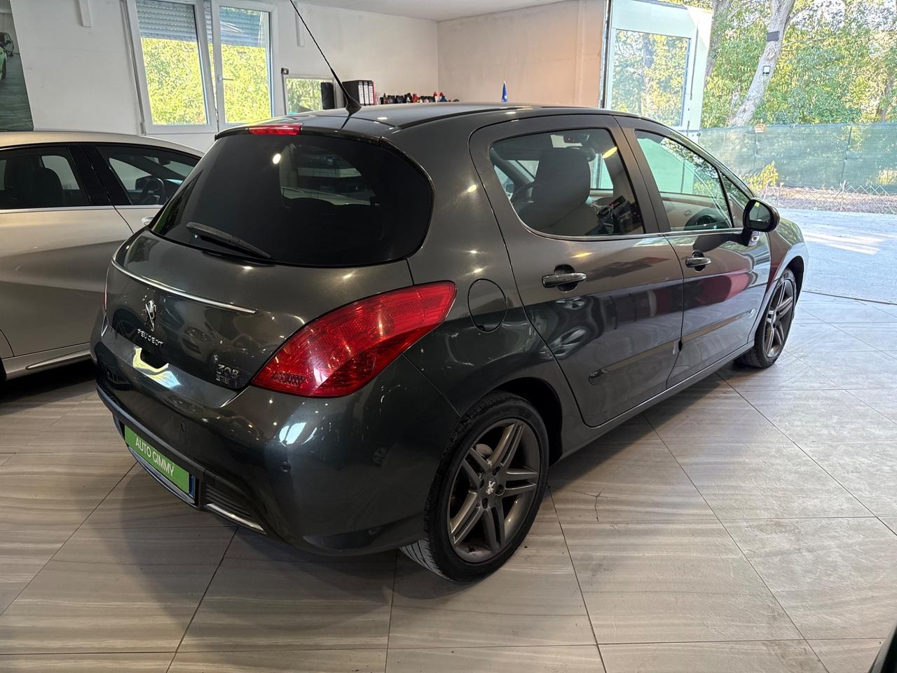 Peugeot 308 1.6 diesel anno 2013 neopatentati
