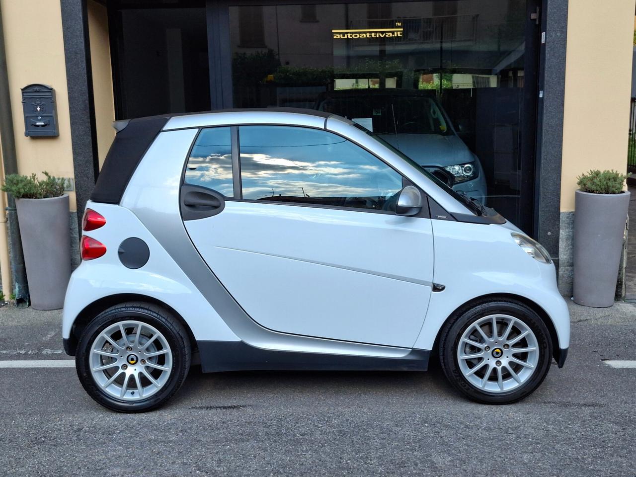 Smart ForTwo Passion Cabrio, 1.0 mhd 71cv, Euro 5.