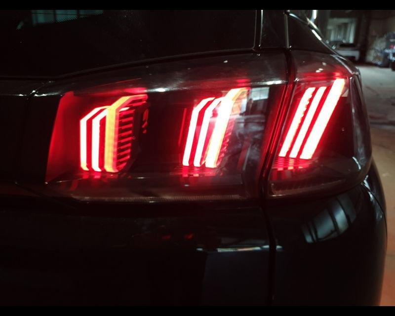 Peugeot 5008 2ª serie BlueHDi 130 S&S EAT8 Allure Pack