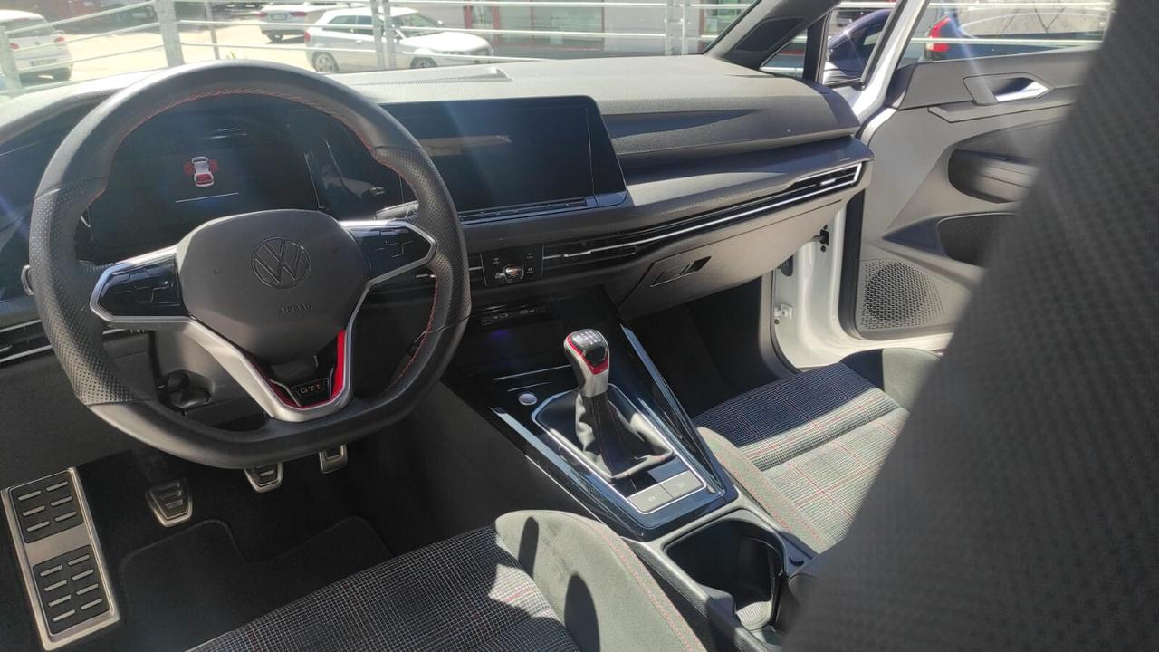 VOLKSWAGEN GOLF GTI 2.0 TURBO BENZINA 245CV MANUALE