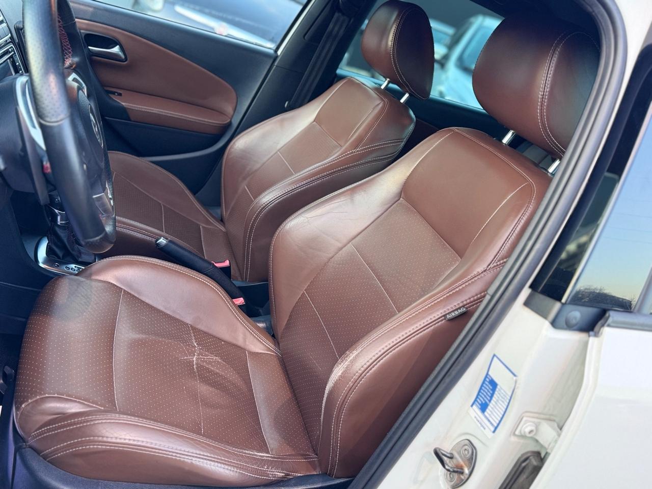 VW Polo GTI 1.4 TSI 180cv DSG 2010 Interno Tabacco