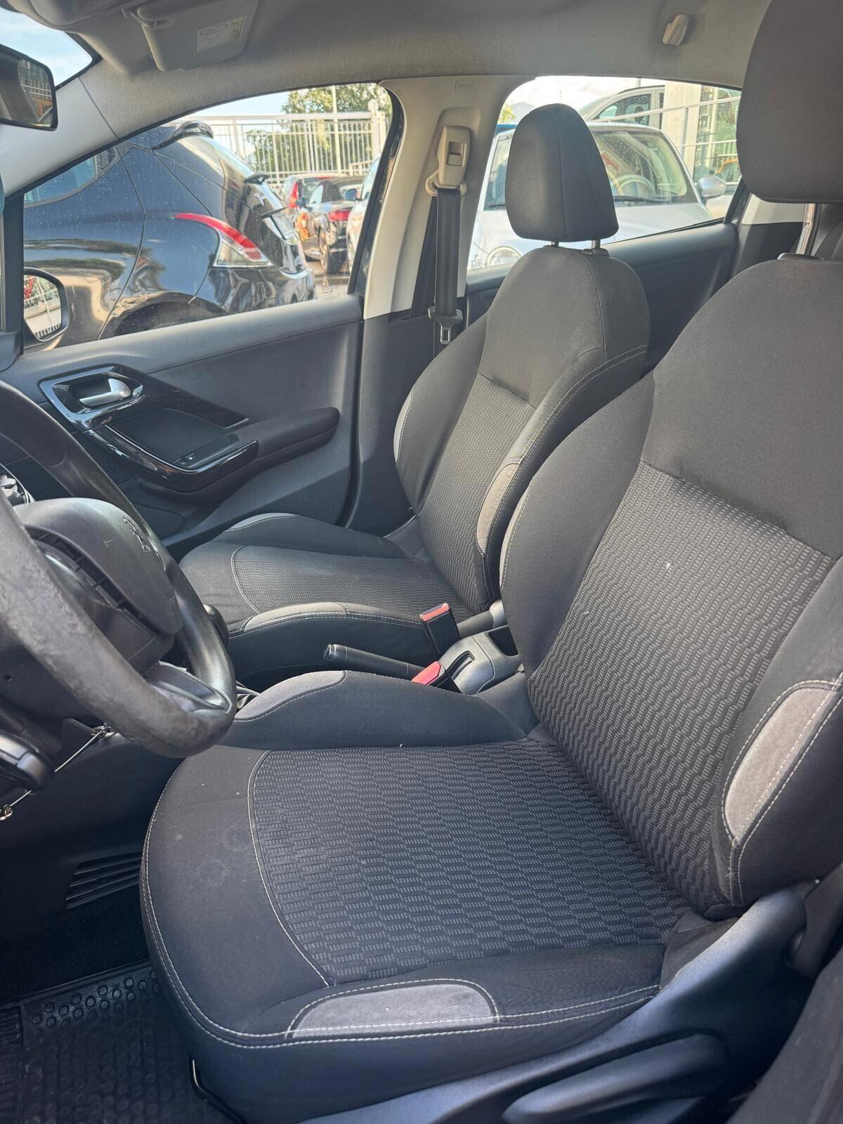 Peugeot 208 BlueHDi 75 5 porte Active OPERATORI DEL SETTORE