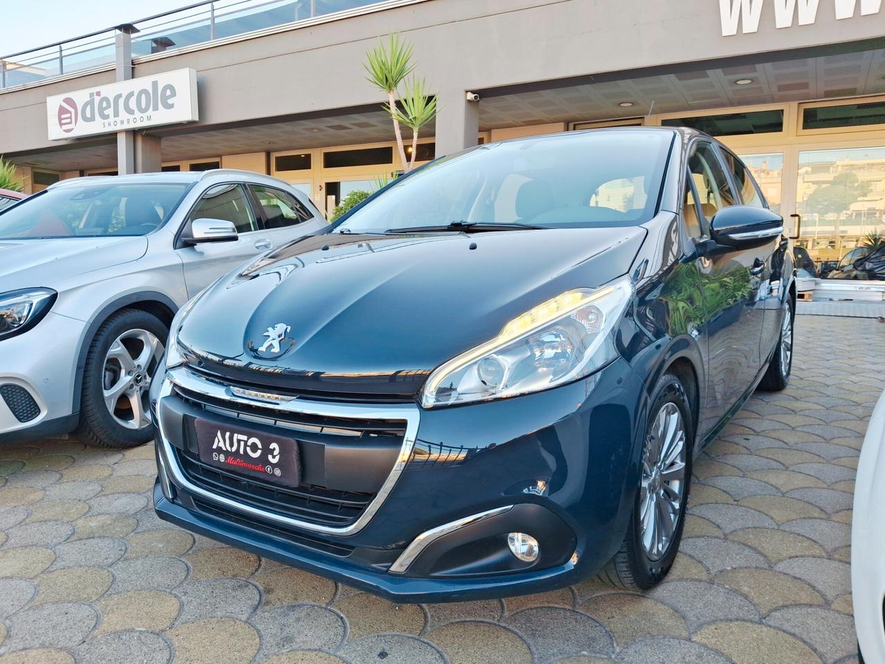 Peugeot 208 BlueHDi 75 5 porte Touch