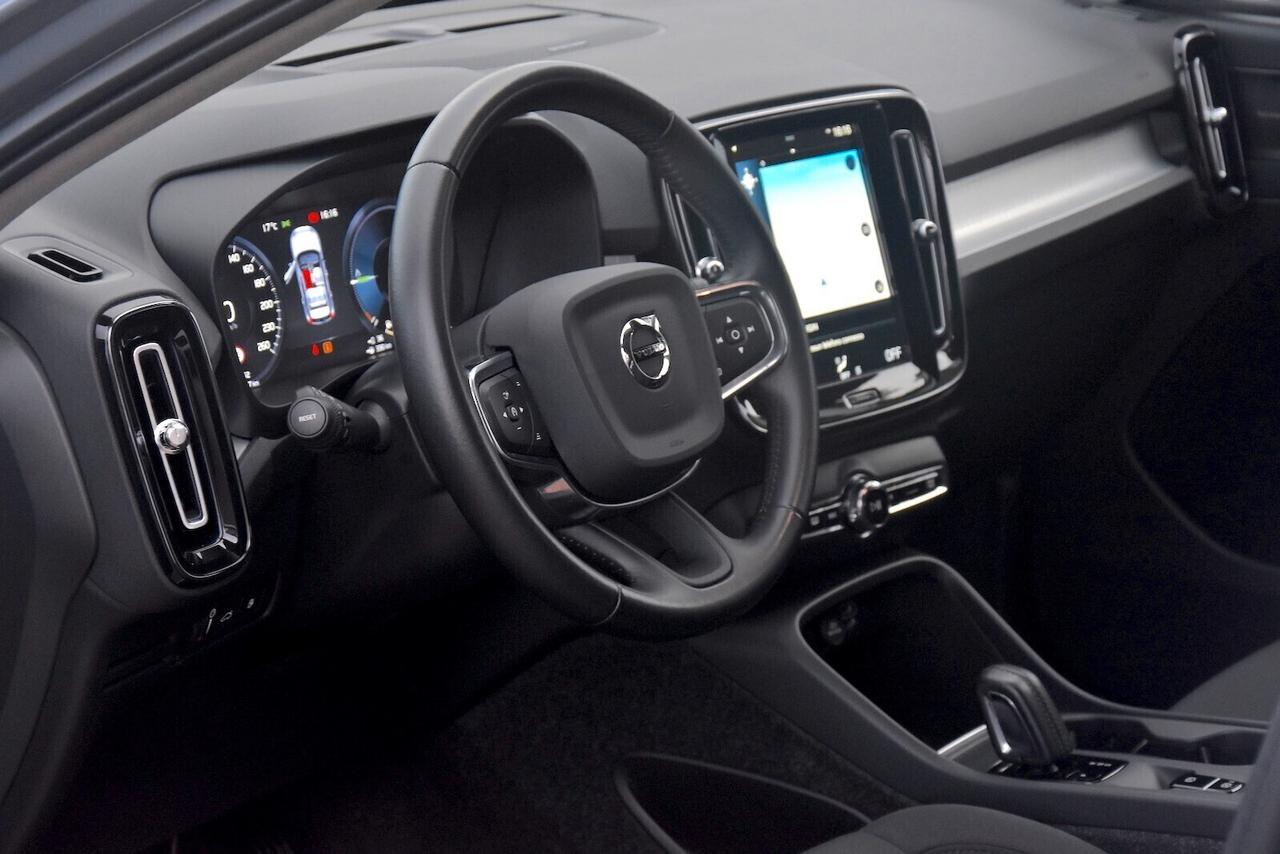 Volvo XC40 T4 Recharge Plug-in Inscription Expression