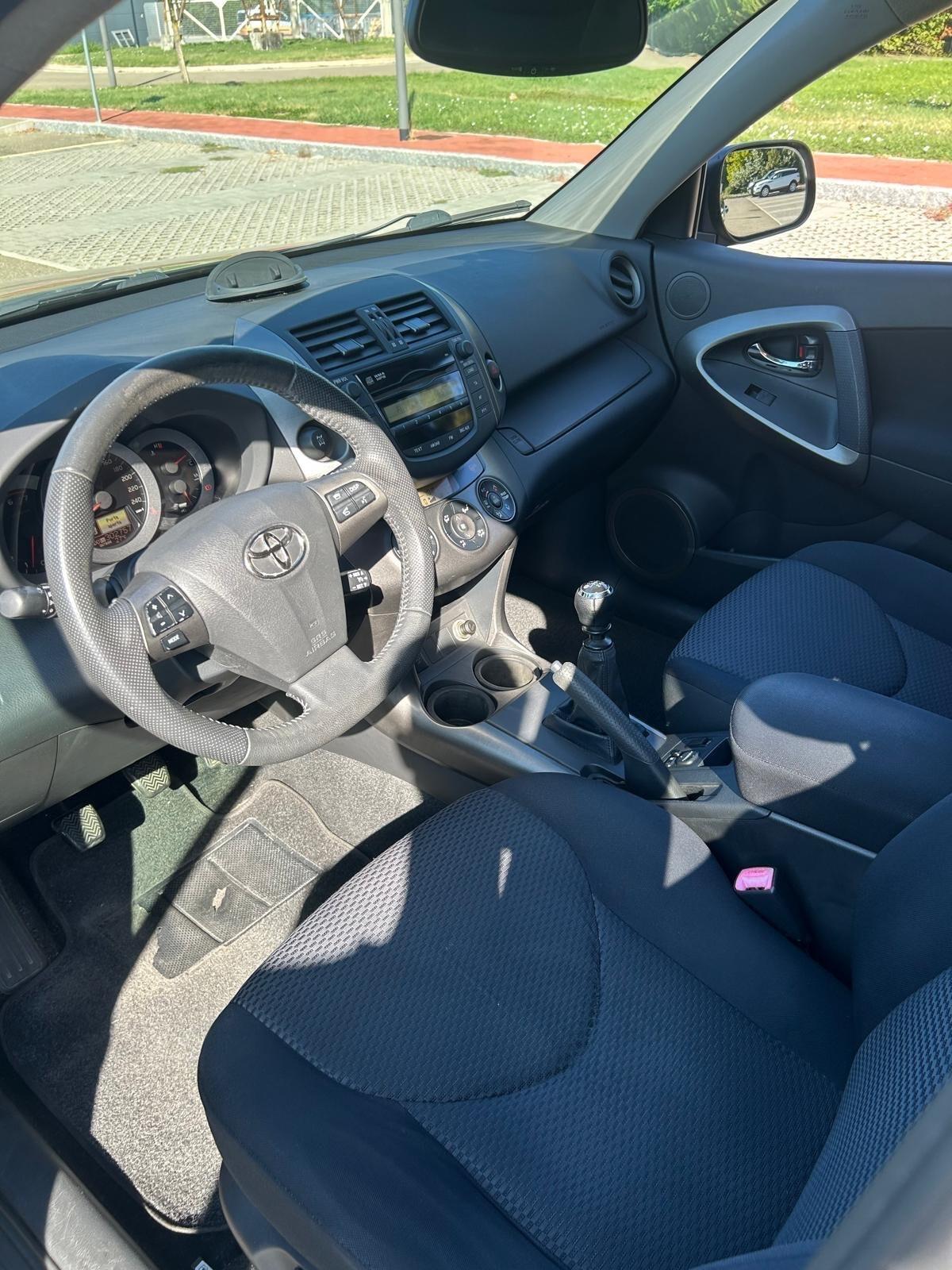 Toyota RAV 4 RAV4 Crossover 2.2 D-4D 150 CV DPF Luxury