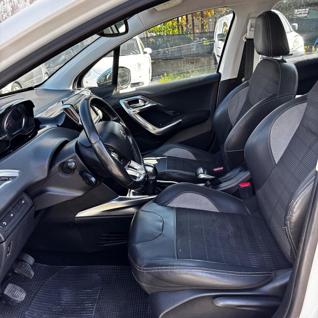 Peugeot 2008 1.6 e-HDi 92 CV Stop&Start Allure