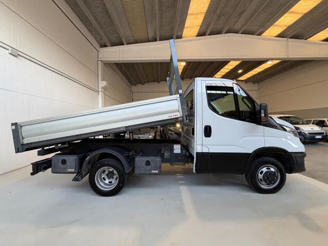 IVECO Daily 35C16H BTor3.0HPT PC-RGCabinato ribaltabile trilat