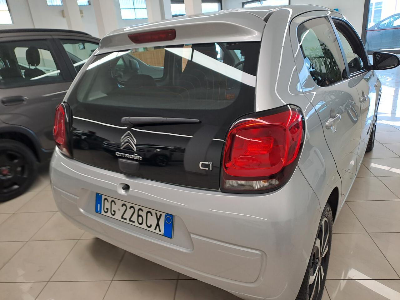 Citroen C1 VTi 72 S&S 5 porte Shine