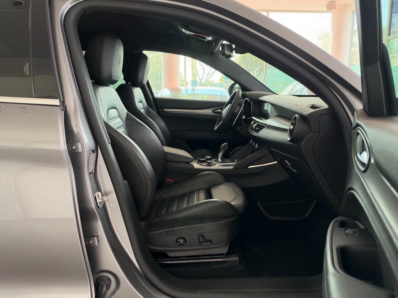 Alfa Romeo Stelvio 2.0 t 200cv AT8 Q4 SUPER