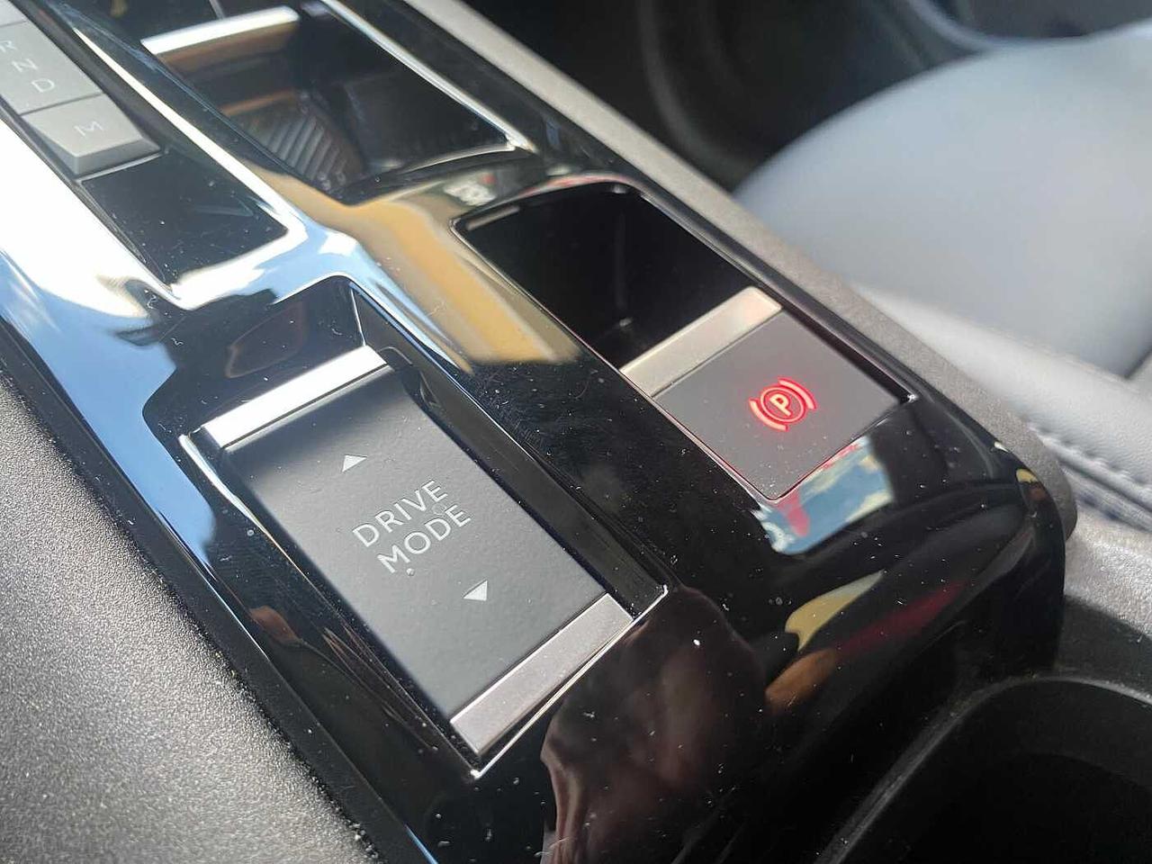 Alfa Romeo Junior 1.2 136 CV Hybrid eDCT6