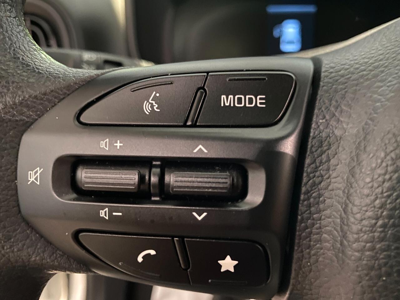 Kia Picanto 1.0 12V 5 porte Urban NEOPATENTATI