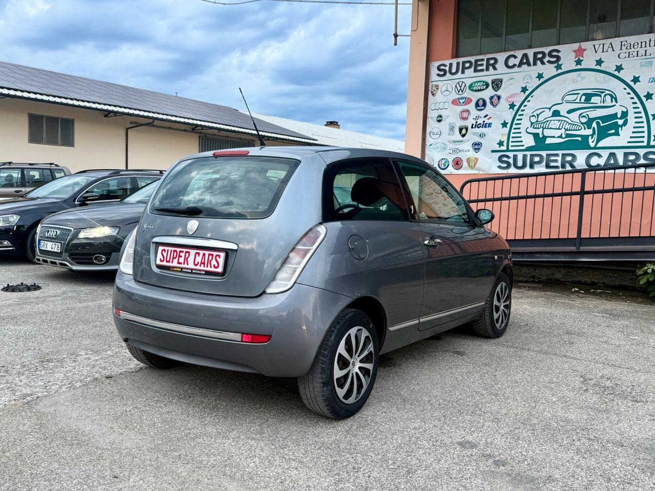 Lancia Ypsilon 1.3MJT 75CV Platino NEOPATENTATI