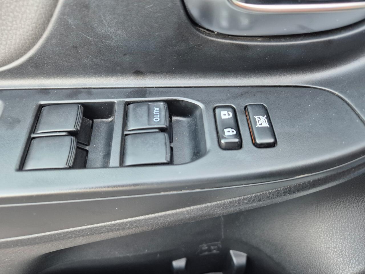 Toyota Yaris ACTIVE 1.0BENZINA 69CV