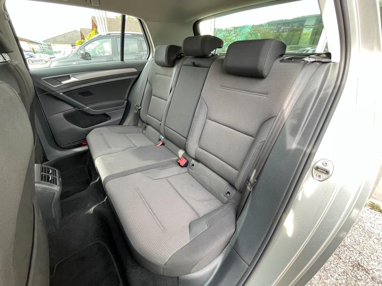 Volkswagen Golf 7 1.6 TDI 5p. Highline "SOLI 84.000 KM"