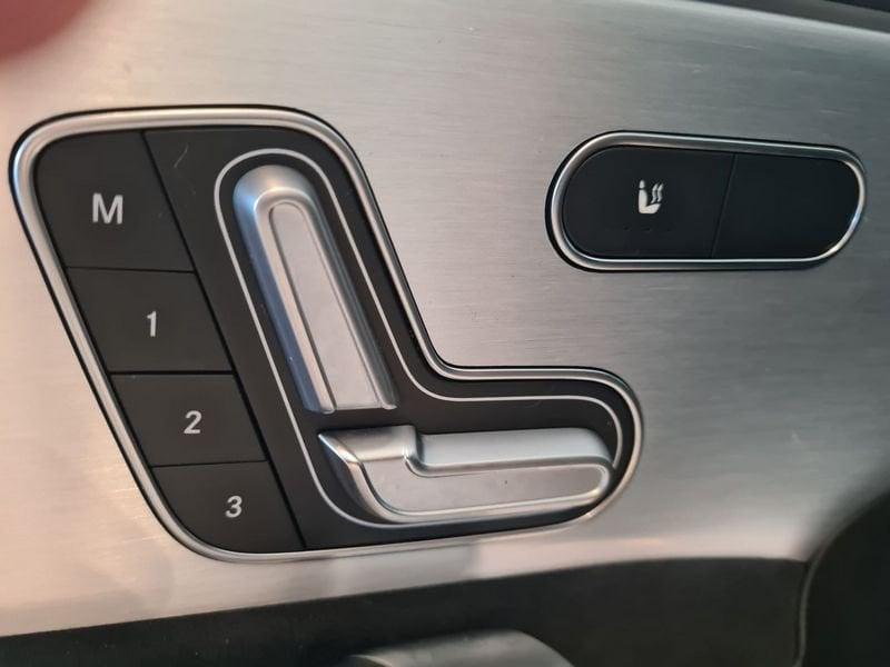 Mercedes-Benz CLA 220 d Automatic Premium Shooting Brake AMG LINE