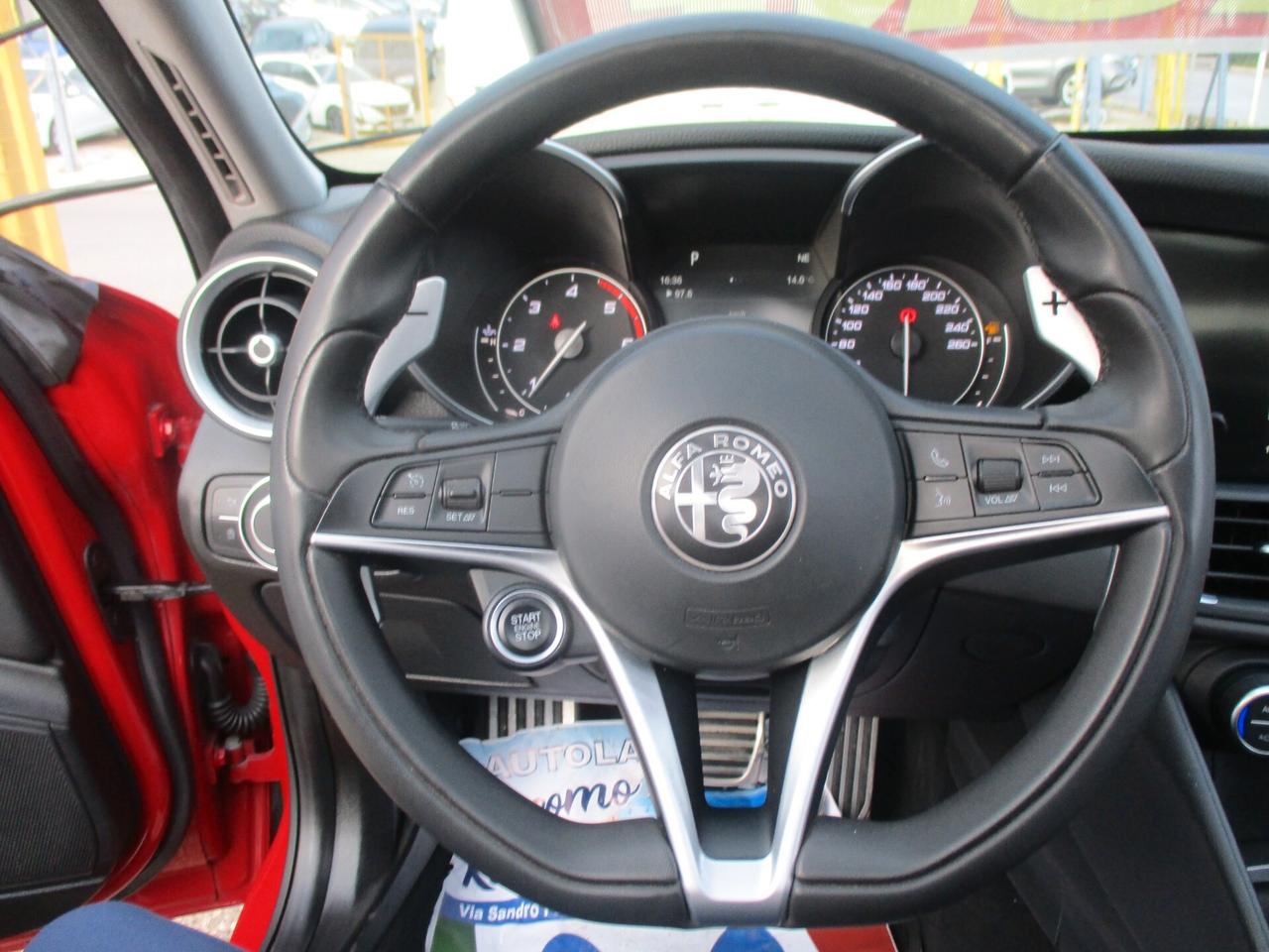 Alfa Romeo Giulia 210 CV AT8 AWD Q4 Veloce STRAFULL