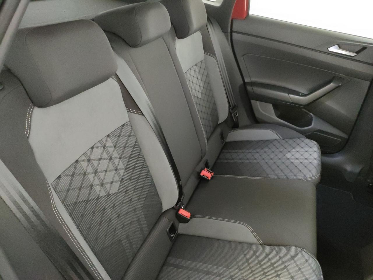 Volkswagen Taigo 1.0 tsi r-line 110cv dsg