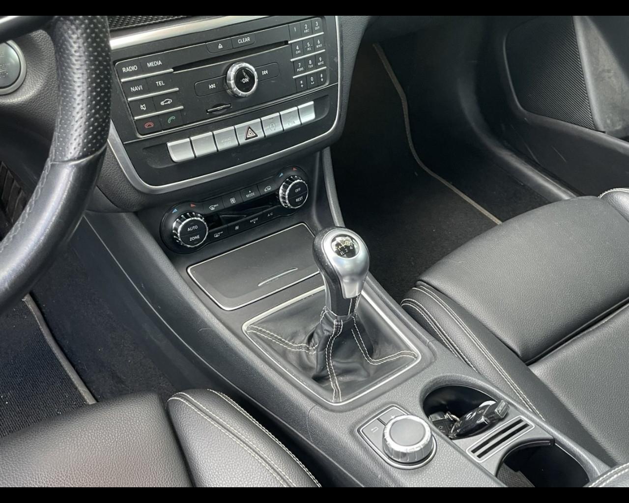 Mercedes-Benz GLA (X156) - GLA 180 Premium